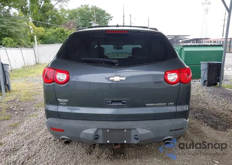 2010 Chevrolet Traverse Ltz из США, поврежденный, VIN 1GNLVHED8AS148564